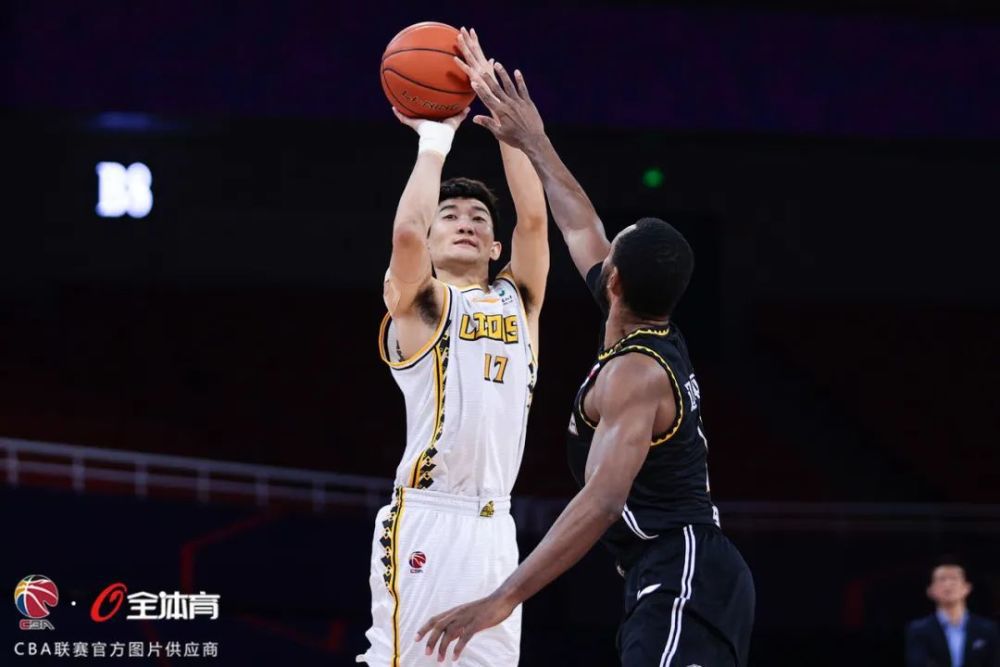 小马拉大车番号